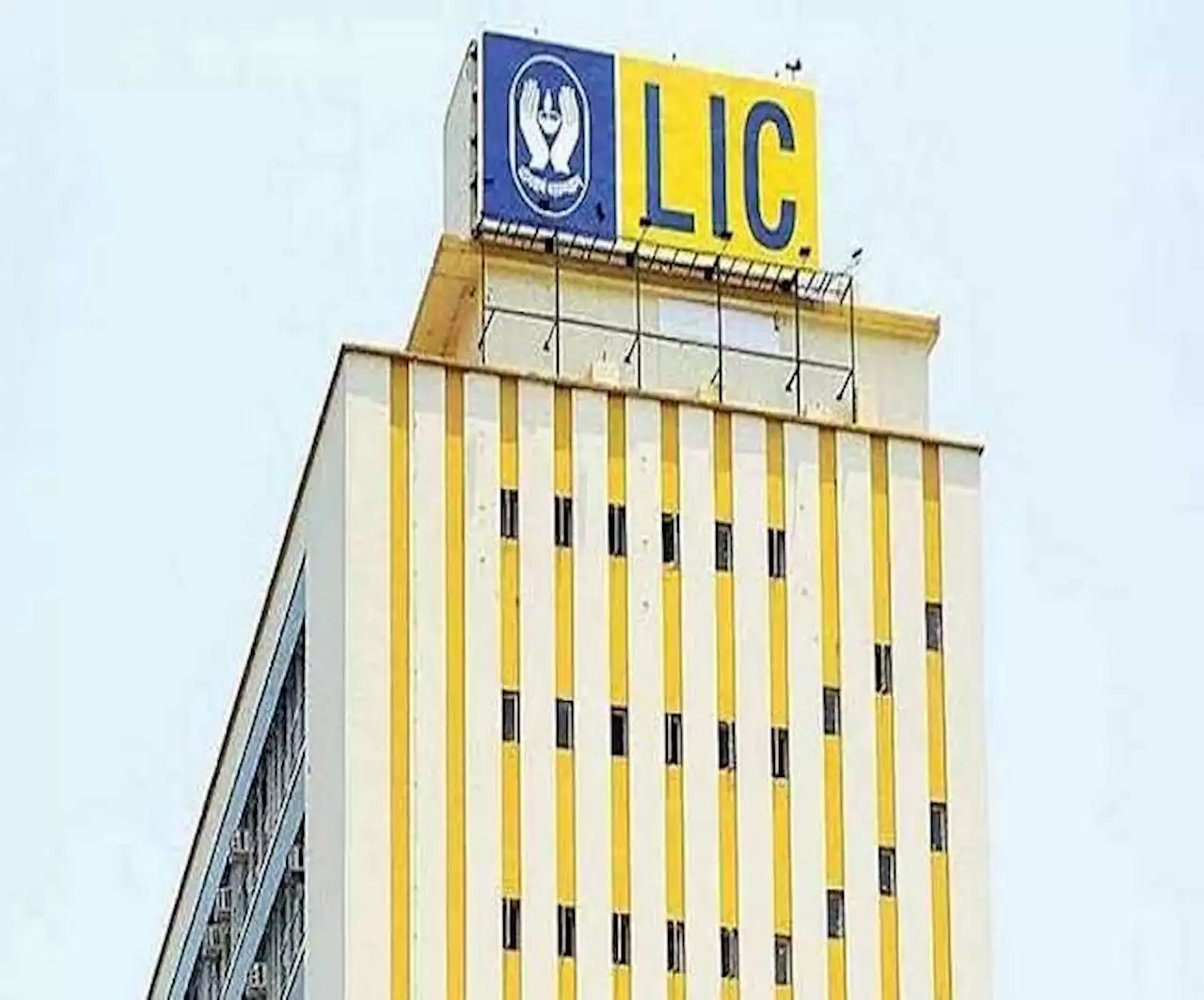 LIC का IPO एक और कदम आगे बढ़ा, मोदी कैबिनेट ने दी मंजूरी