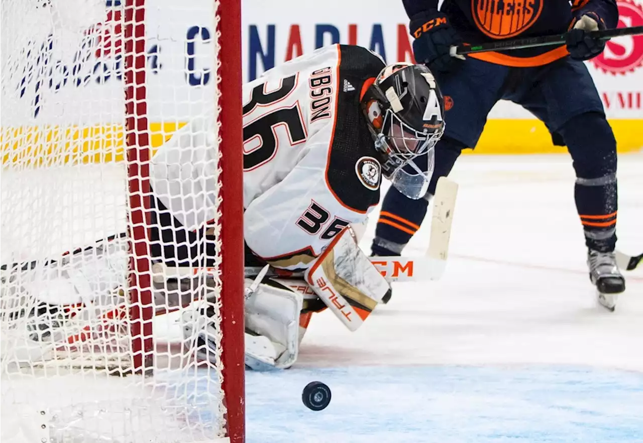 Ducks weigh struggling goaltender John Gibson’s options