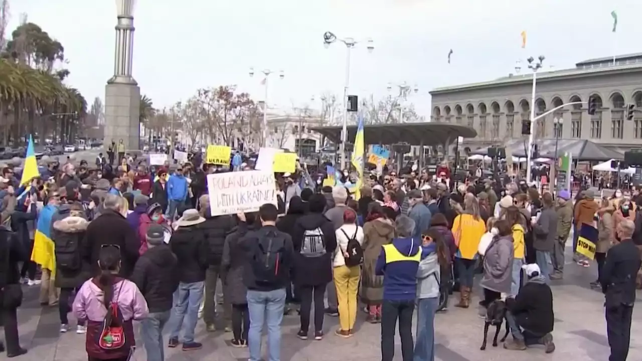 Protesters Gather in San Francisco in Support of Ukraine