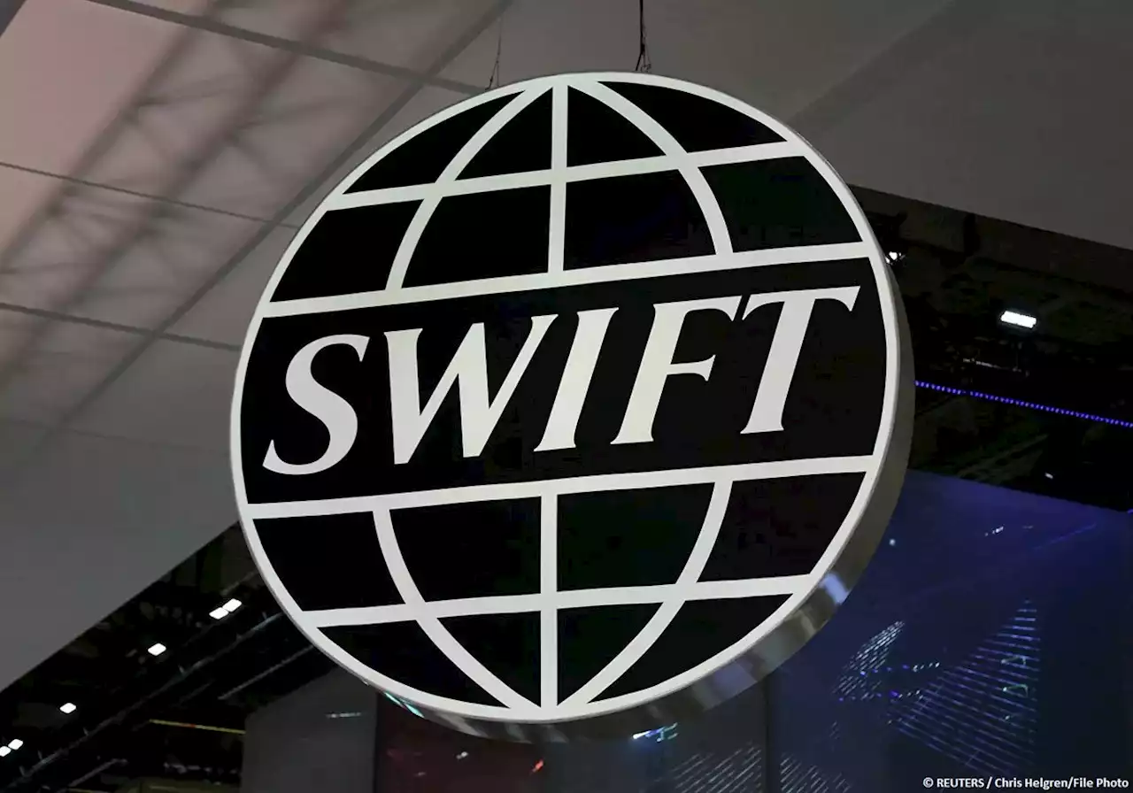 СМИ: США и ряд стран ЕС обсудят отключение России от SWIFT