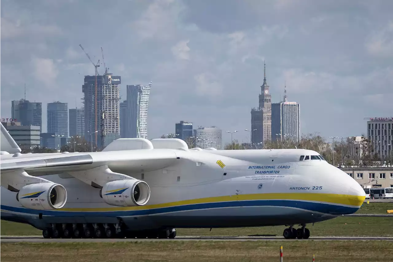 Largest plane ever built destroyed, Ukraine foreign minister says