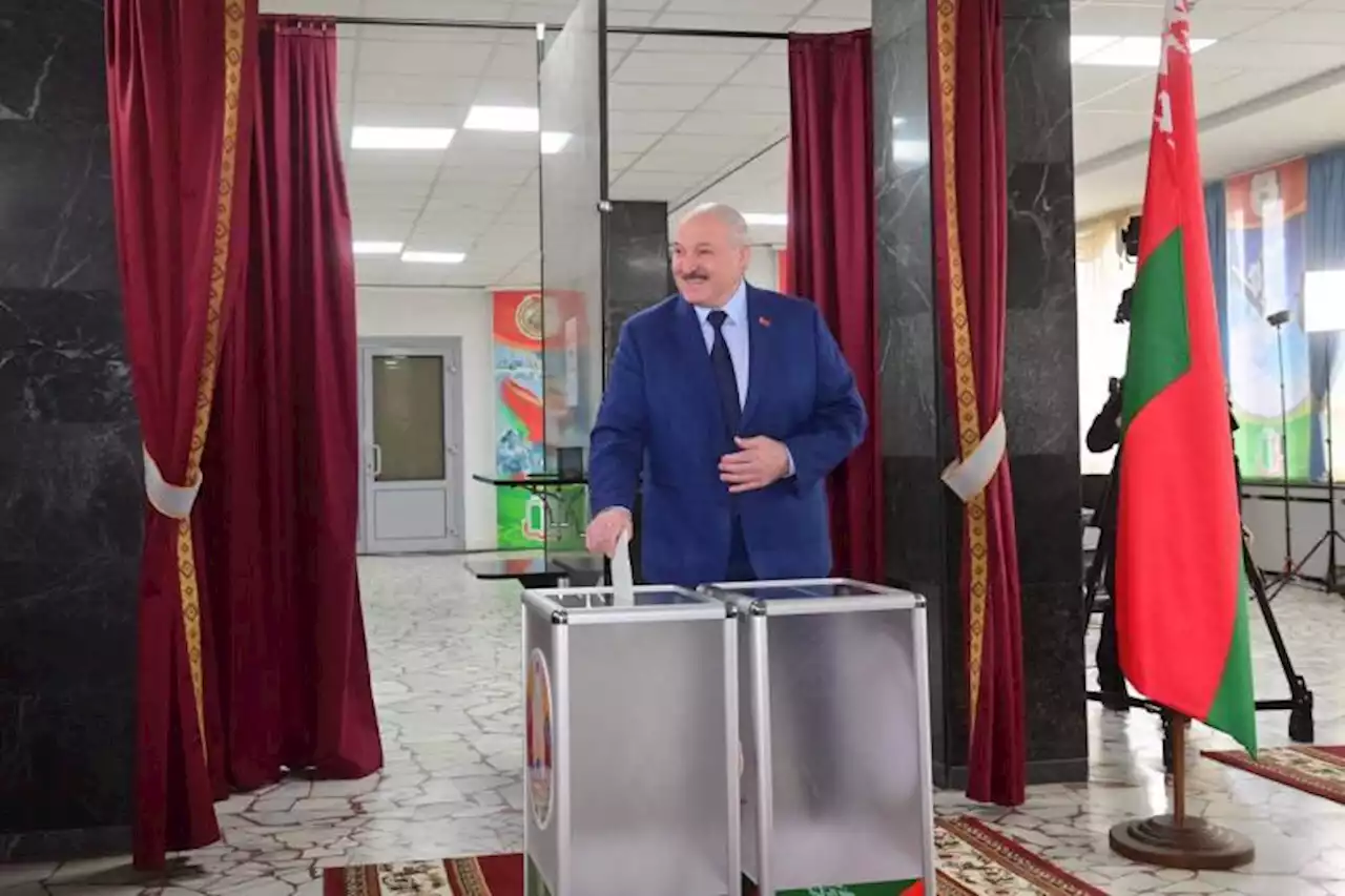 Launchpad for Russia's assault on Ukraine, Belarus holds referendum to renounce non-nuclear status