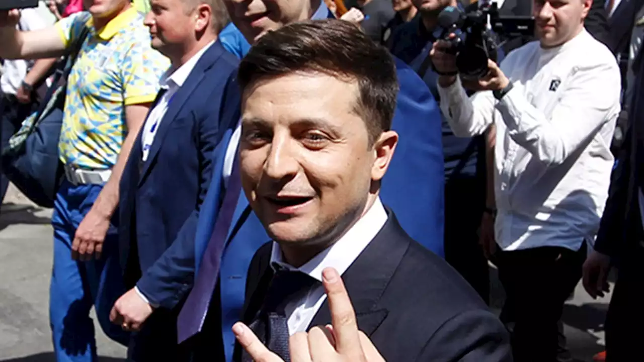 Ukraine's Zelenskyy Declines U.S. Offer to Evacuate Amid Russia Invasion