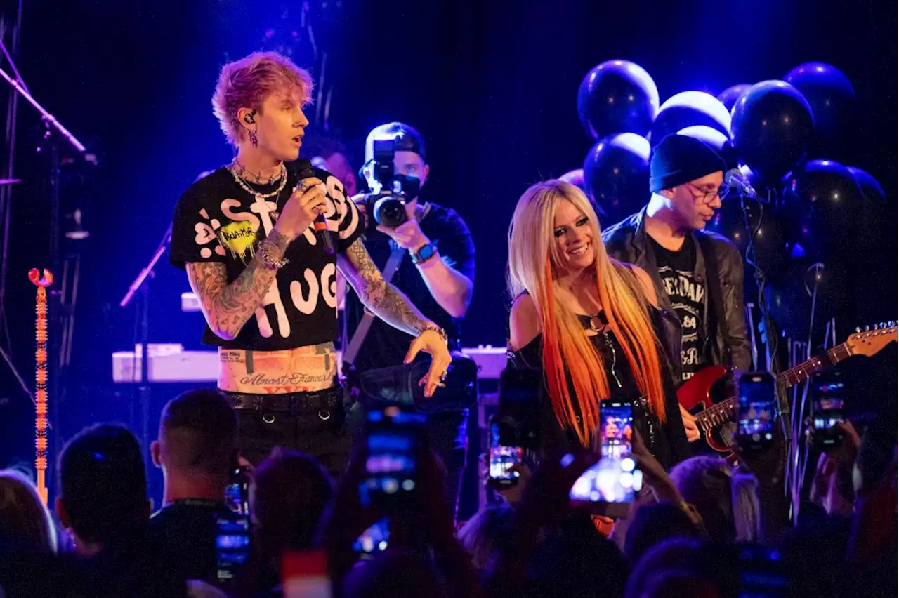 Avril Lavigne Lights Up the Roxy With Travis Barker and Machine Gun Kelly for ‘Love Sux’ Release: Concert Review