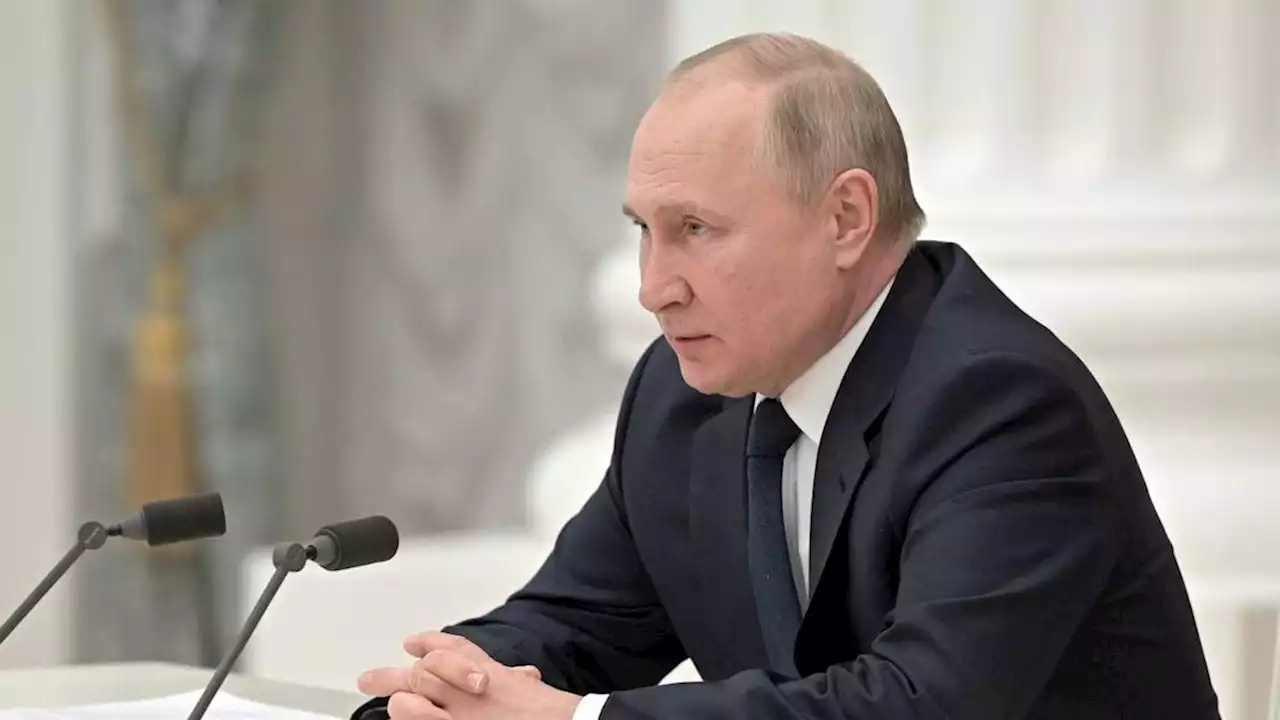 Putin orders nuclear deterrent forces on alert