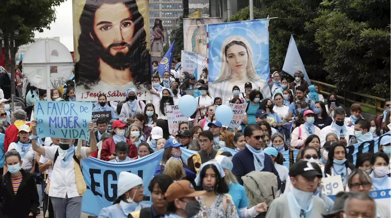 El llamado 'Ejército Provida' marchó en Bogotá en contra de despenalización del aborto