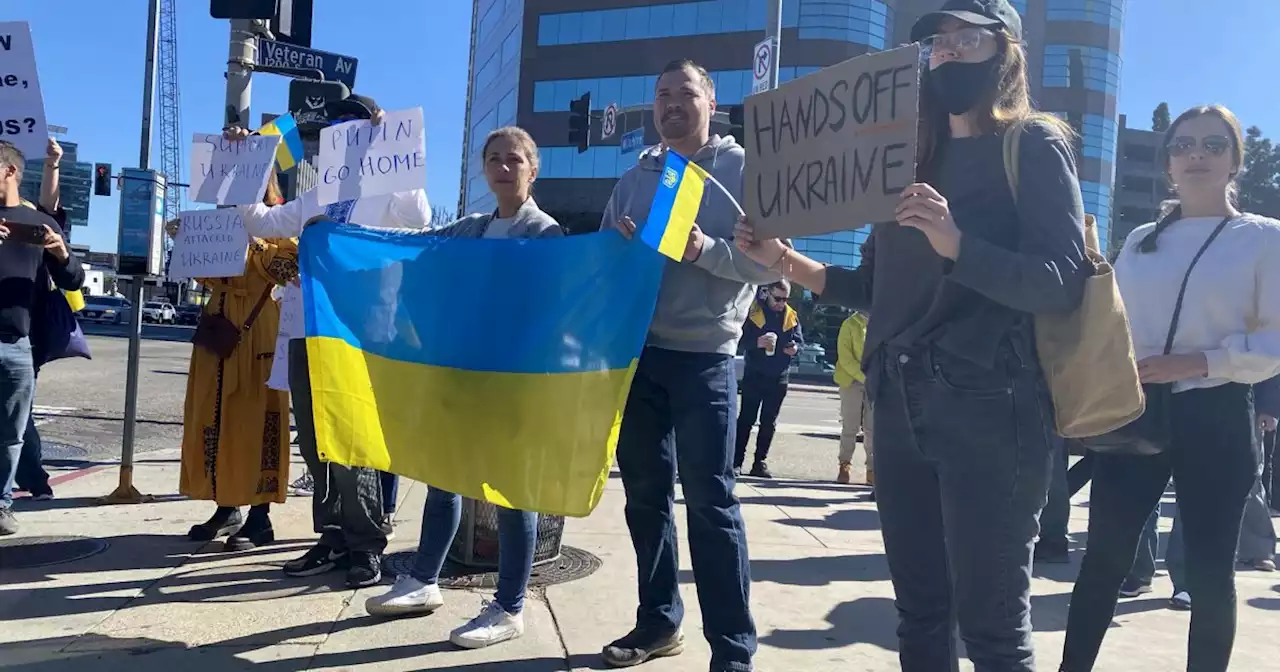 LA’s Ukrainian Community Keeps Up Protests With Sunday Event In Santa Monica