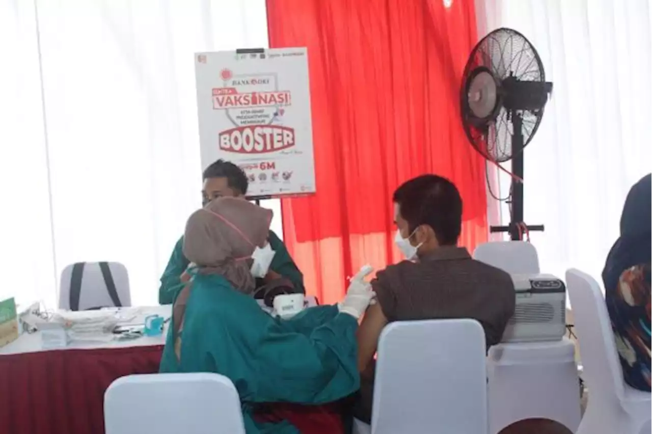 Bank DKI Buka Sentra Vaksinasi Booster pada 5 dan 12 Maret