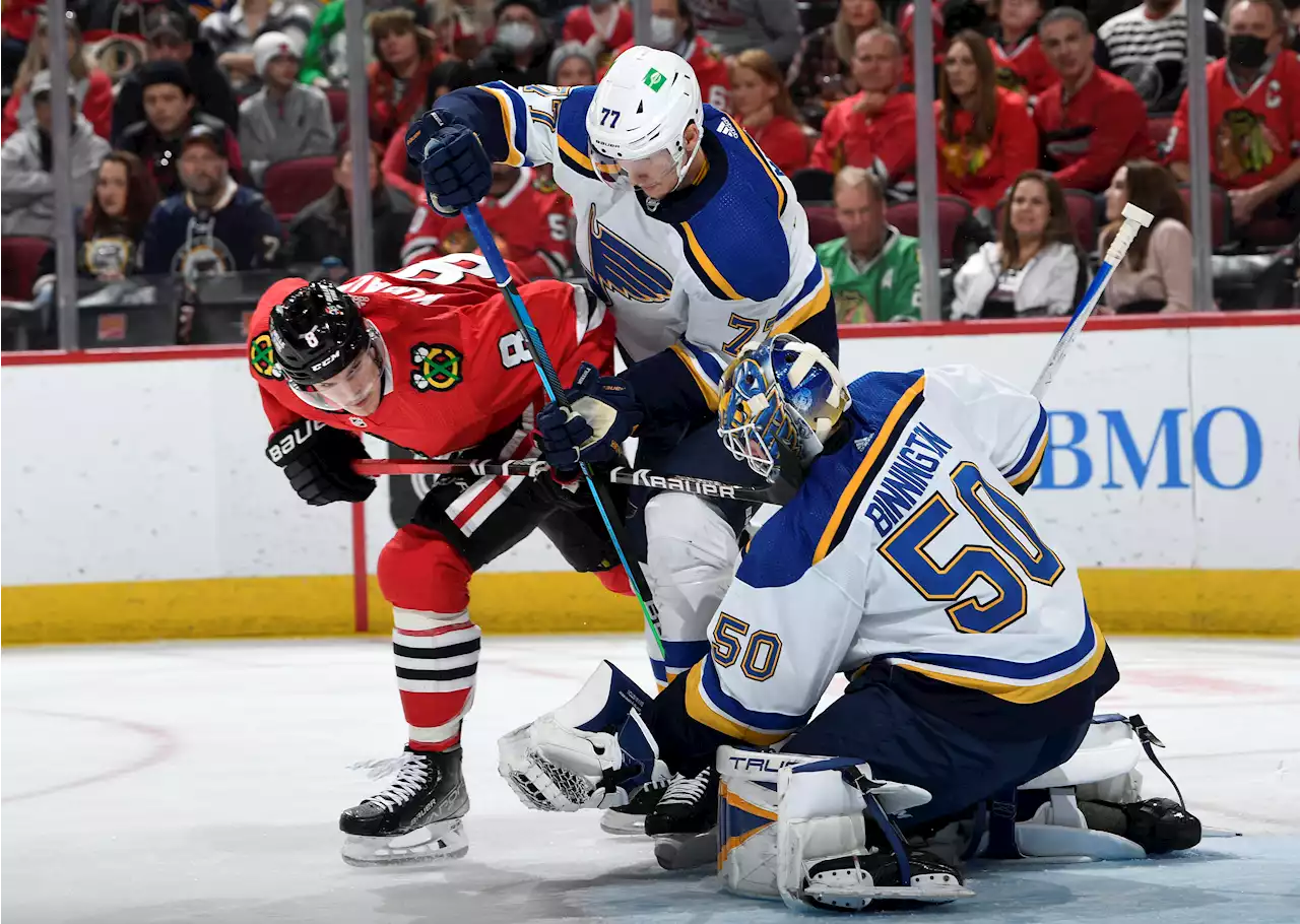 Perron, Binnington Help Blues Pound Blackhawks 4-0