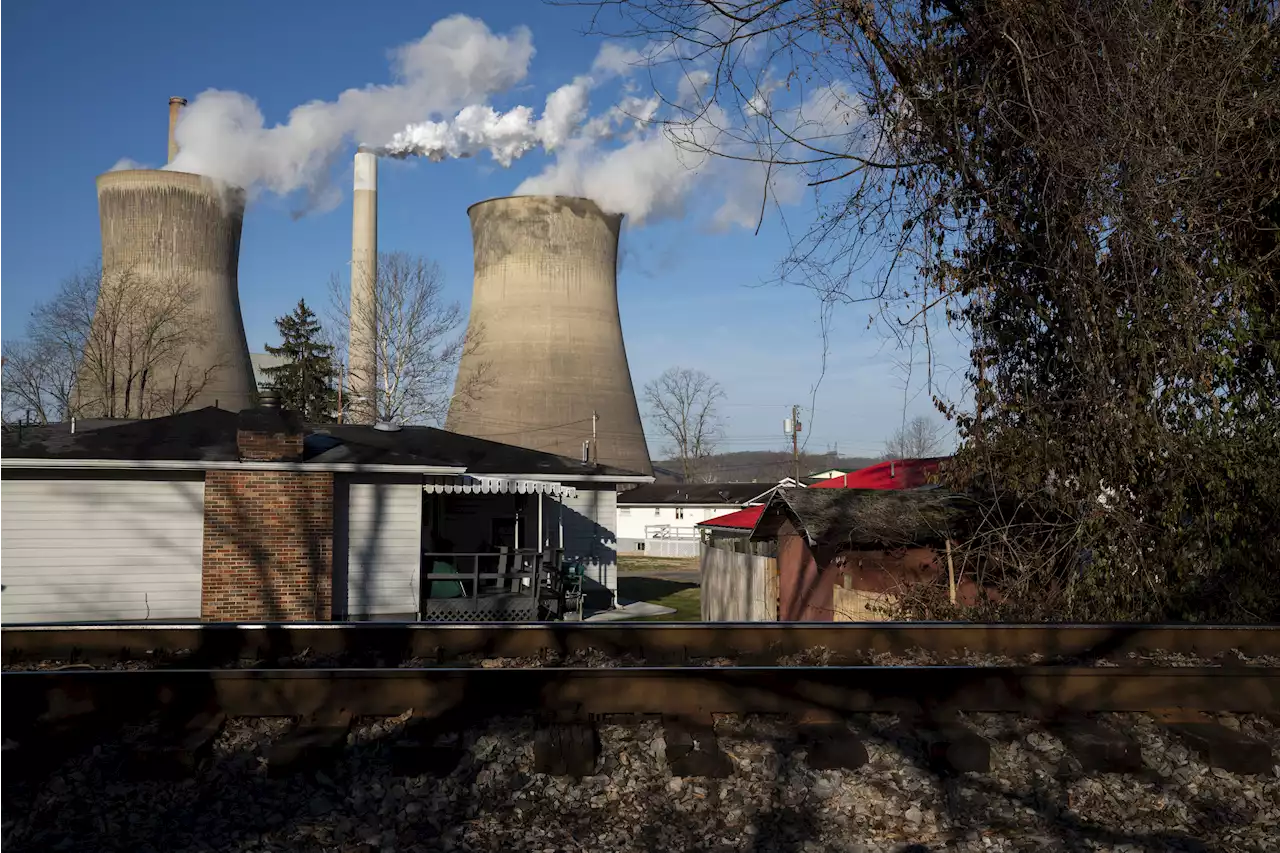 Supreme Court, Hearing Power Plant Case, Could Limit EPA Efforts to Cut Emissions