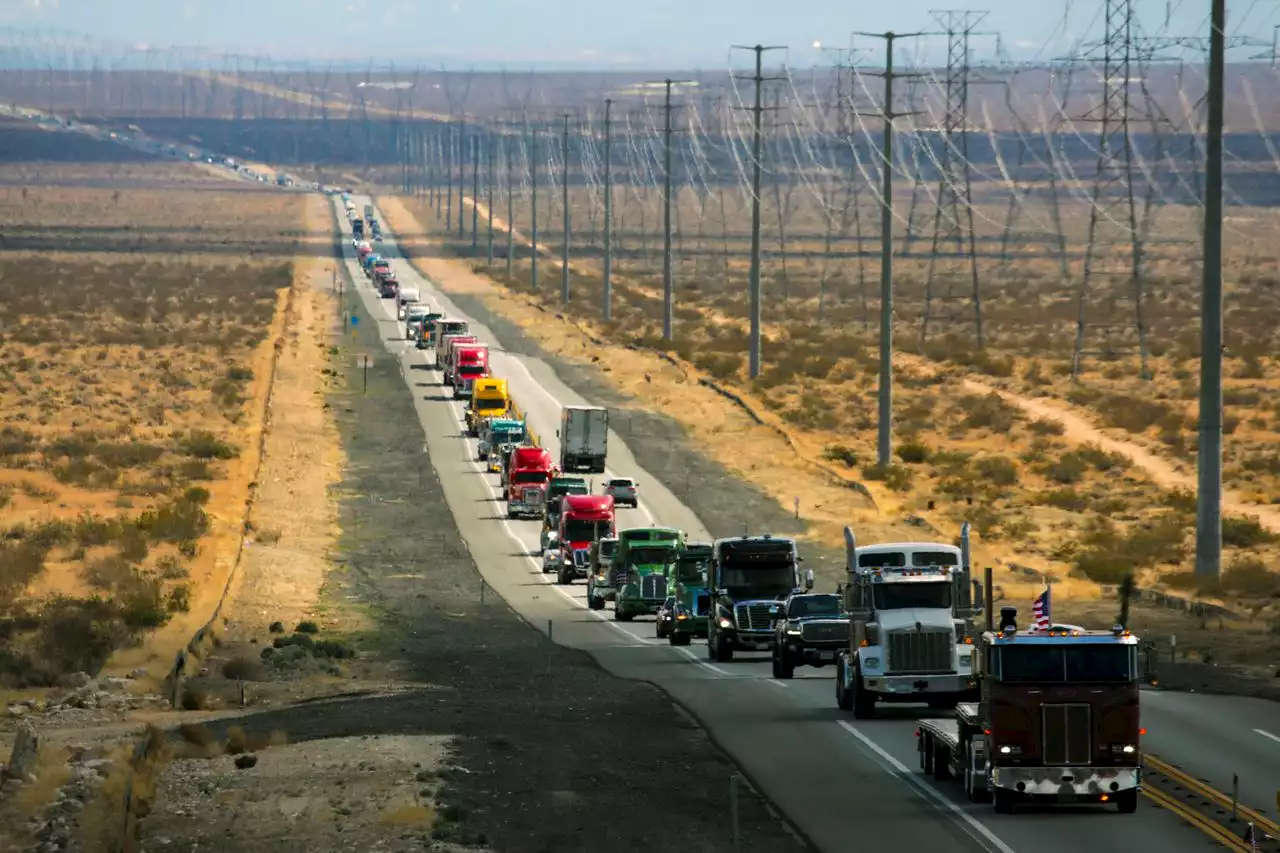 Officials reinstall U.S. Capitol fencing ahead of trucker protests