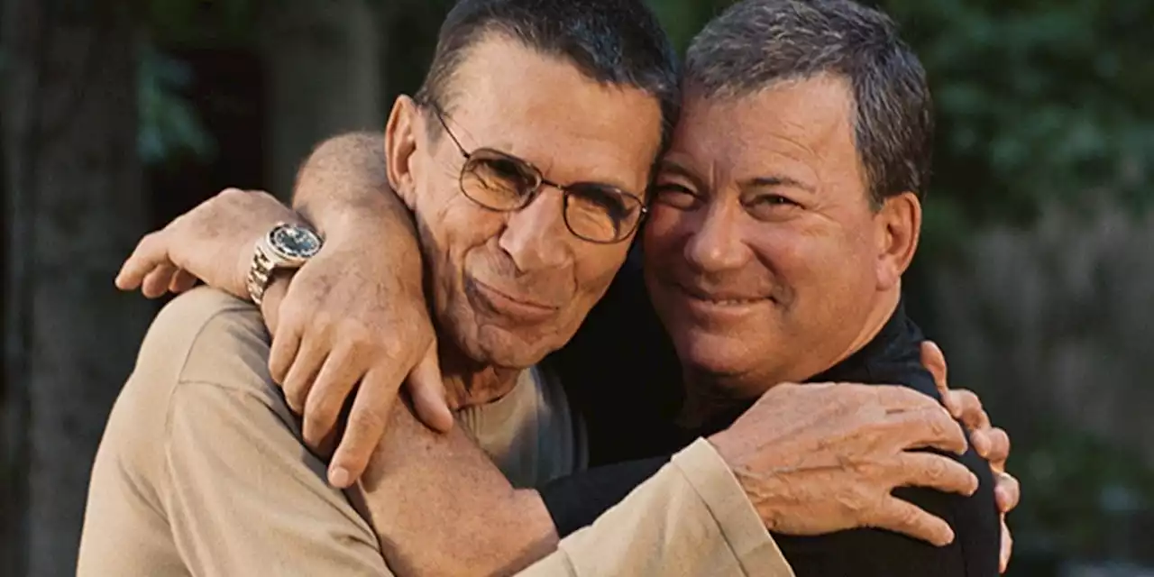 William Shatner Remembers Star Trek Co-Star Leonard Nimoy With Sweet Photo