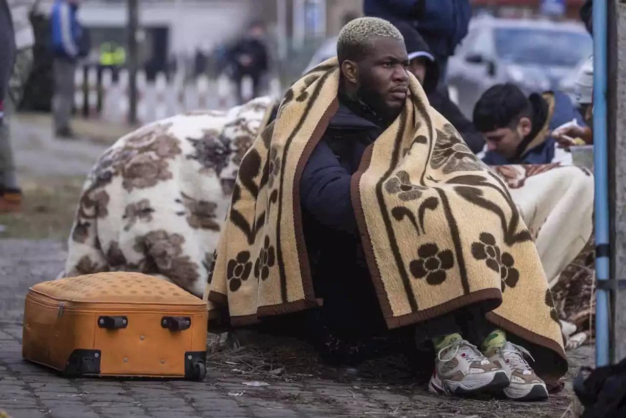 Ukraine ‘stops’ Africans crossing border