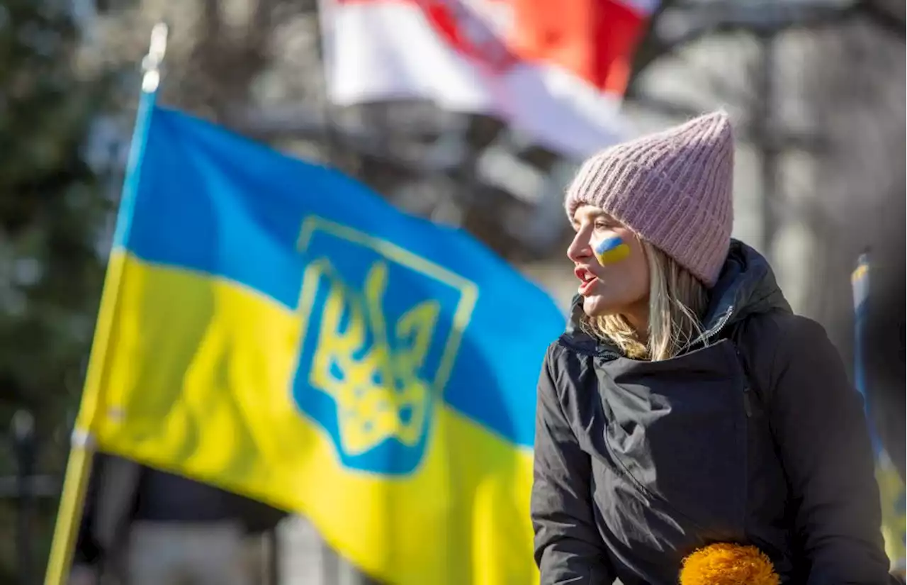 'Nobody wants this war': Thousands demonstrate in Boston in support of Ukraine