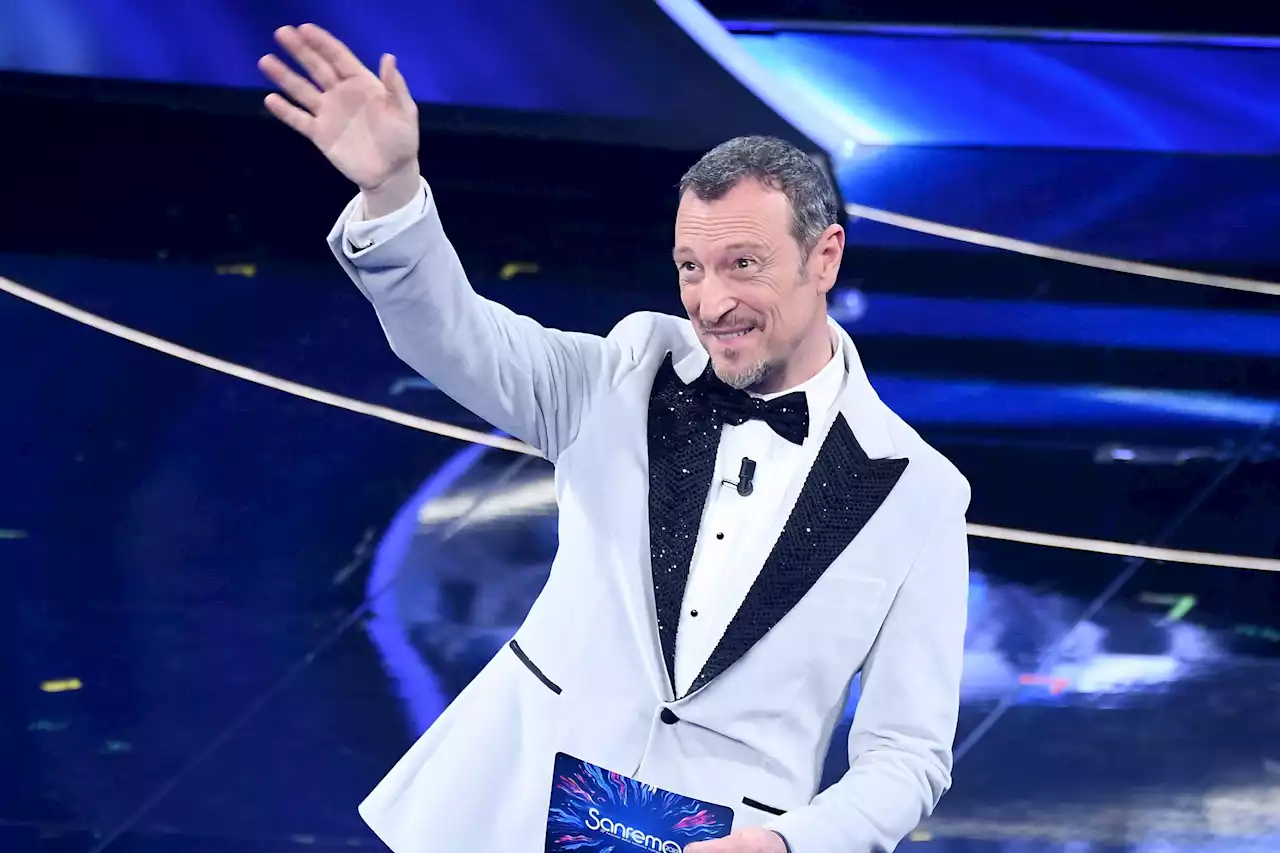 Sanremo 2022, Amadeus fa la storia: ieri share medio migliore dal 1995