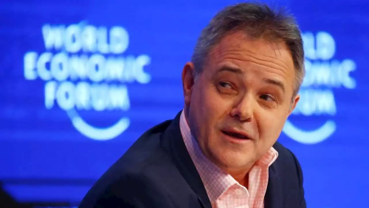 Global diplomatic failure made COVID-19 'far worse', says leading expert