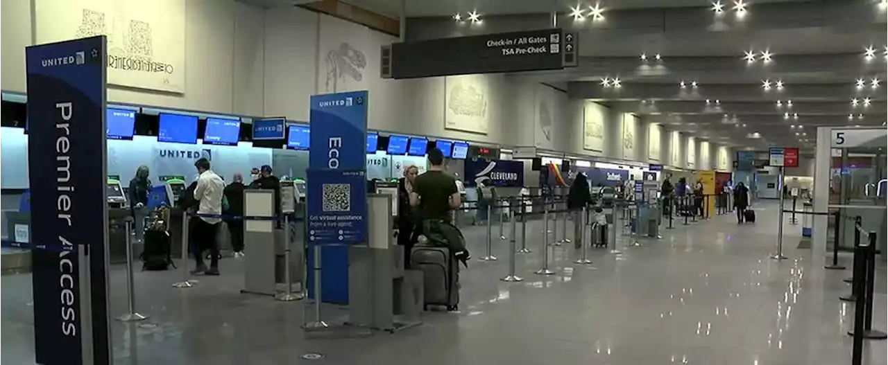 Thousands of flights canceled or delayed at Cleveland Hopkins International Airport ahead of snowstorm