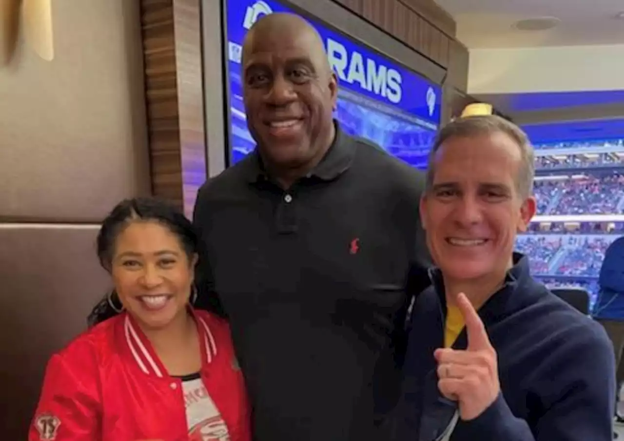 L.A. Mayor Garcetti Says He Held His Breath For Maskless Photo With Magic Johnson