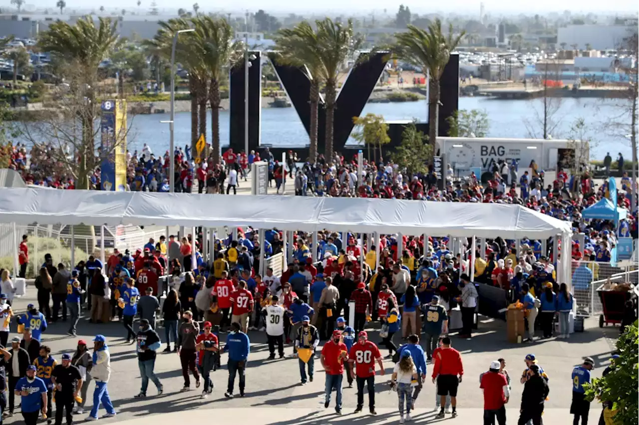 Report: 49ers fan beaten outside SoFi Stadium during NFC Championship Game