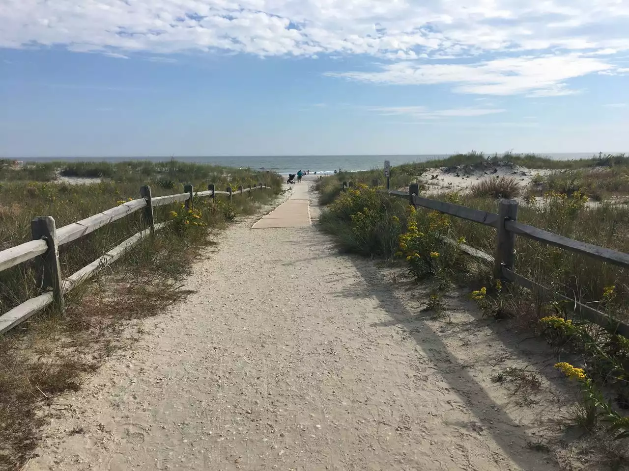 Families of veterans could get free access to N.J. beaches under proposed legislation