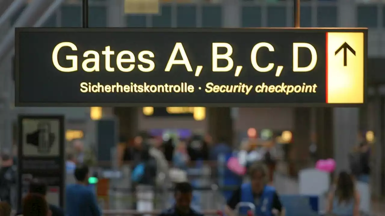 Bund muss bei überlanger Wartezeit am Flughafen haften