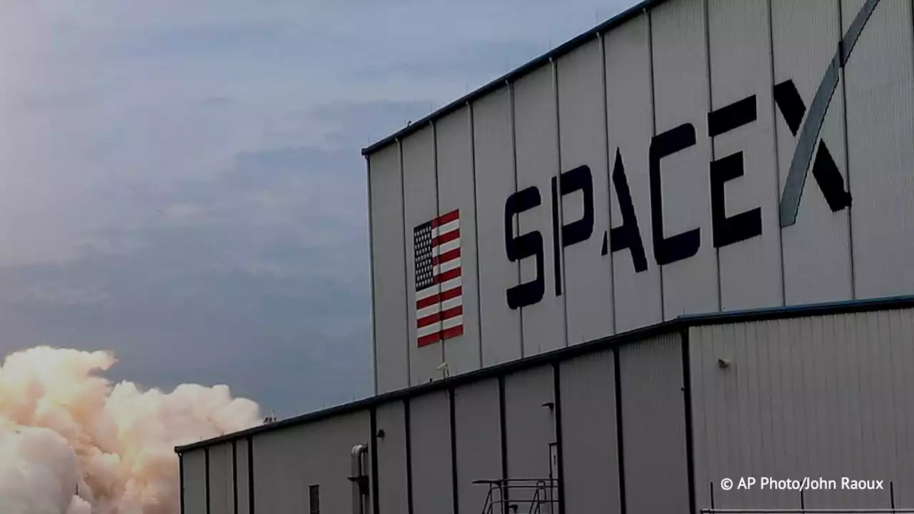 SpaceX запустила ракету со спутником для нужд разведки США