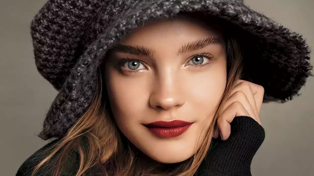 Celebrity Makeup Artists On How to Achieve the “Dewy” Look—Even in Winter!