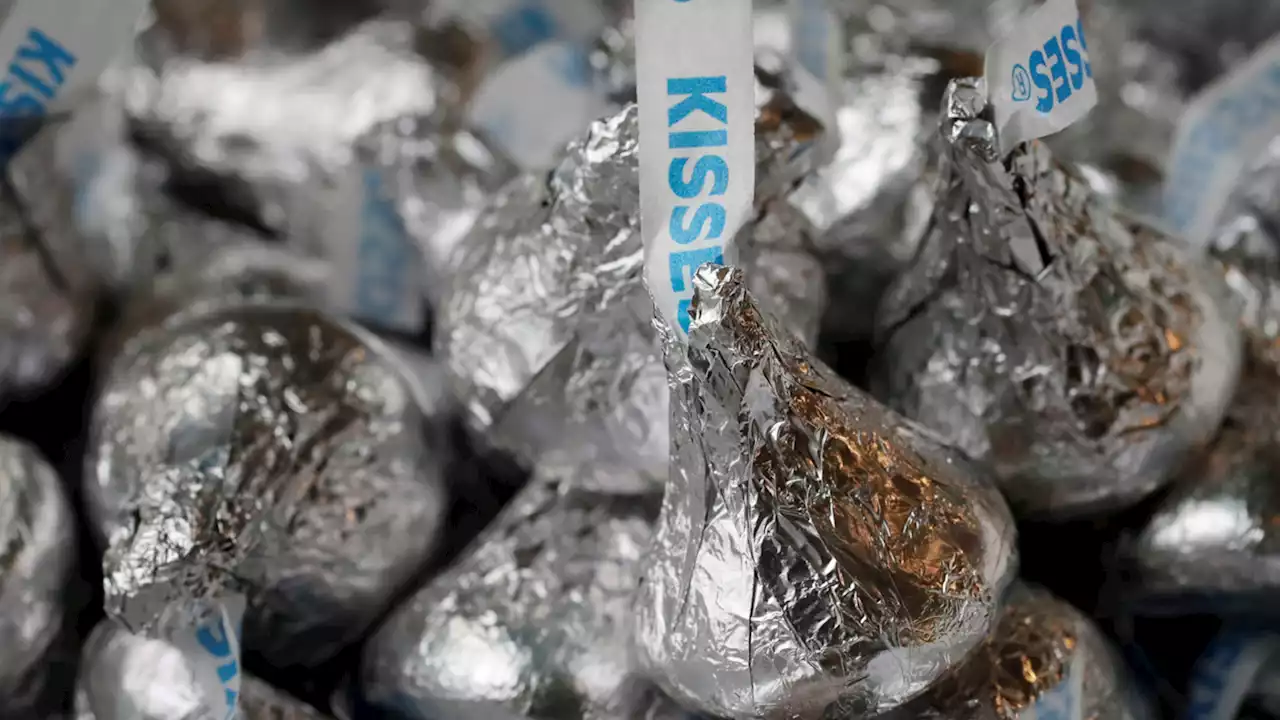 Attention chocolate lovers: Hershey is raising its prices this year