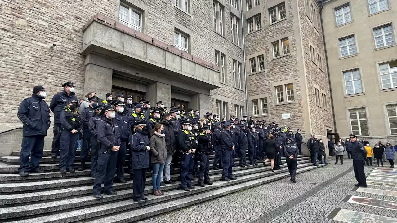 Auch in Berlin Trauer um die getöteten Beamten aus Rheinland-Pfalz