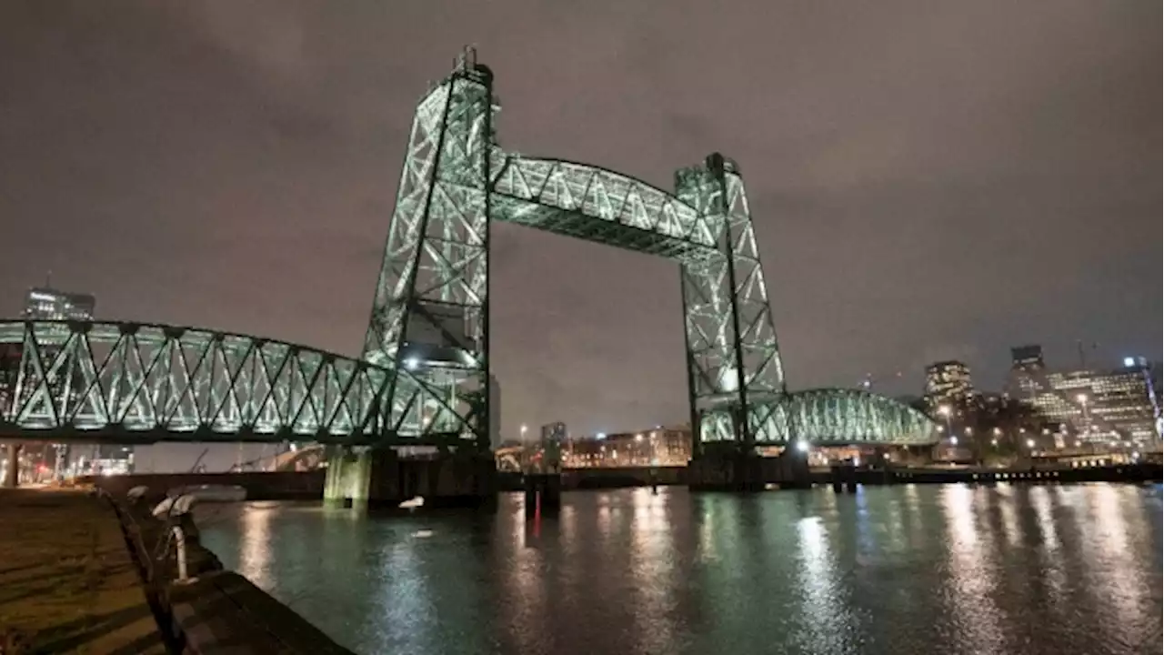 Anger over plan to dismantle Dutch bridge for new yacht linked to Jeff Bezos