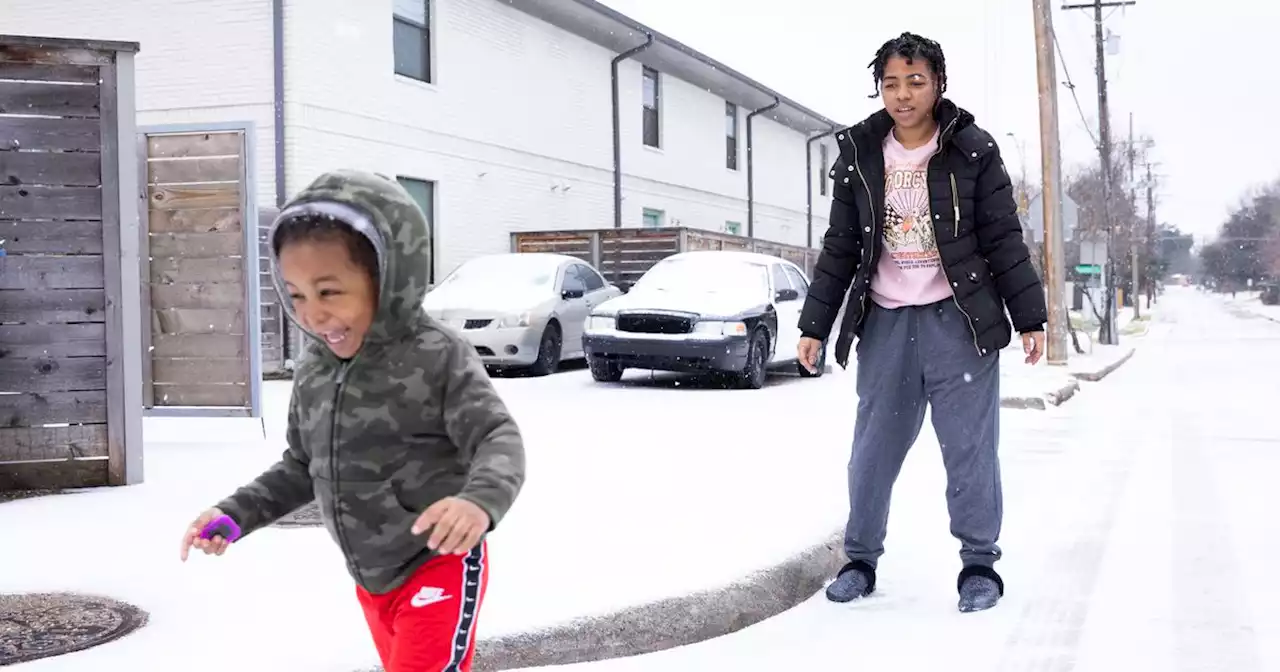 Anxiety in North Texas melts away into snowy flakes of joy