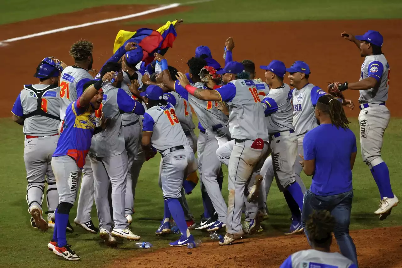 El álbum de los Caimanes campeones de la Serie del Caribe