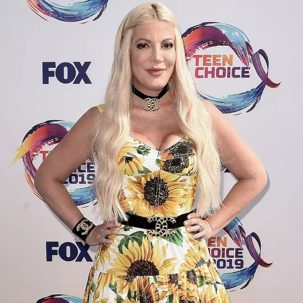 Tori Spelling Recalls Enlightening Moment Her Daughter Asked Her to Get Her 'Boobs Redone' - E! Online