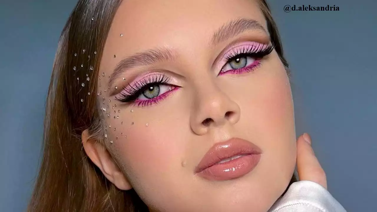 Slay Your Valentine’s Day with These Trendy Valentine’s Day Makeup Looks | Fashionisers©