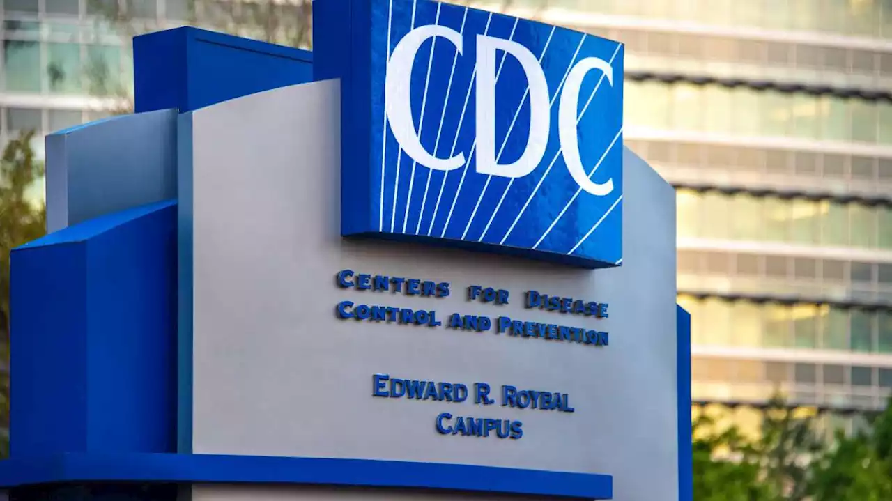 2 dead from listeria outbreak linked to Dole packaged salads, CDC says