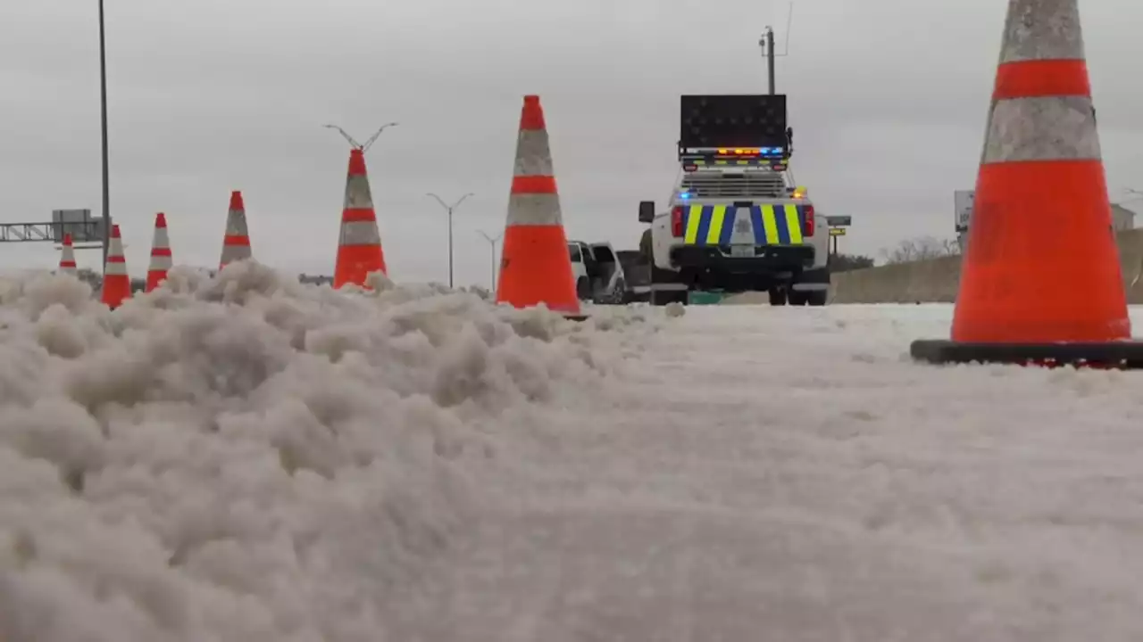 Tarrant County Sheriff's Courtesy Patrol Helps Drivers Stuck on the Road