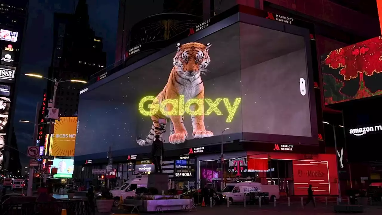 Samsung's TIGER strategy to crush Apple features the predator in a Galaxy S22 camera teaser