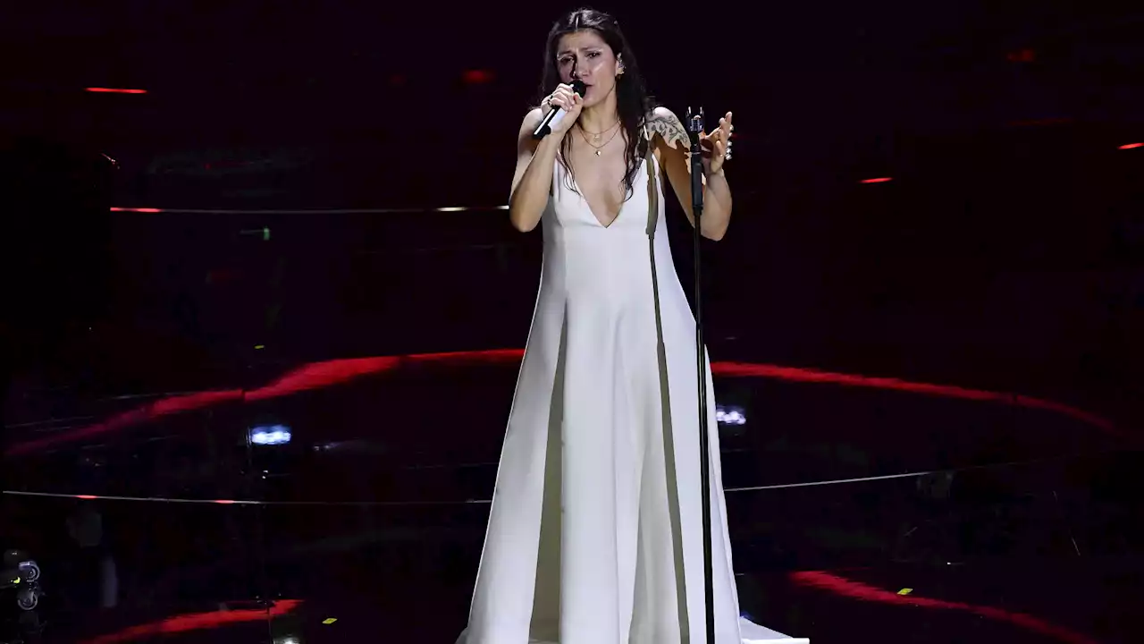 Sanremo 2022, terza serata. L'esibizione di Elisa