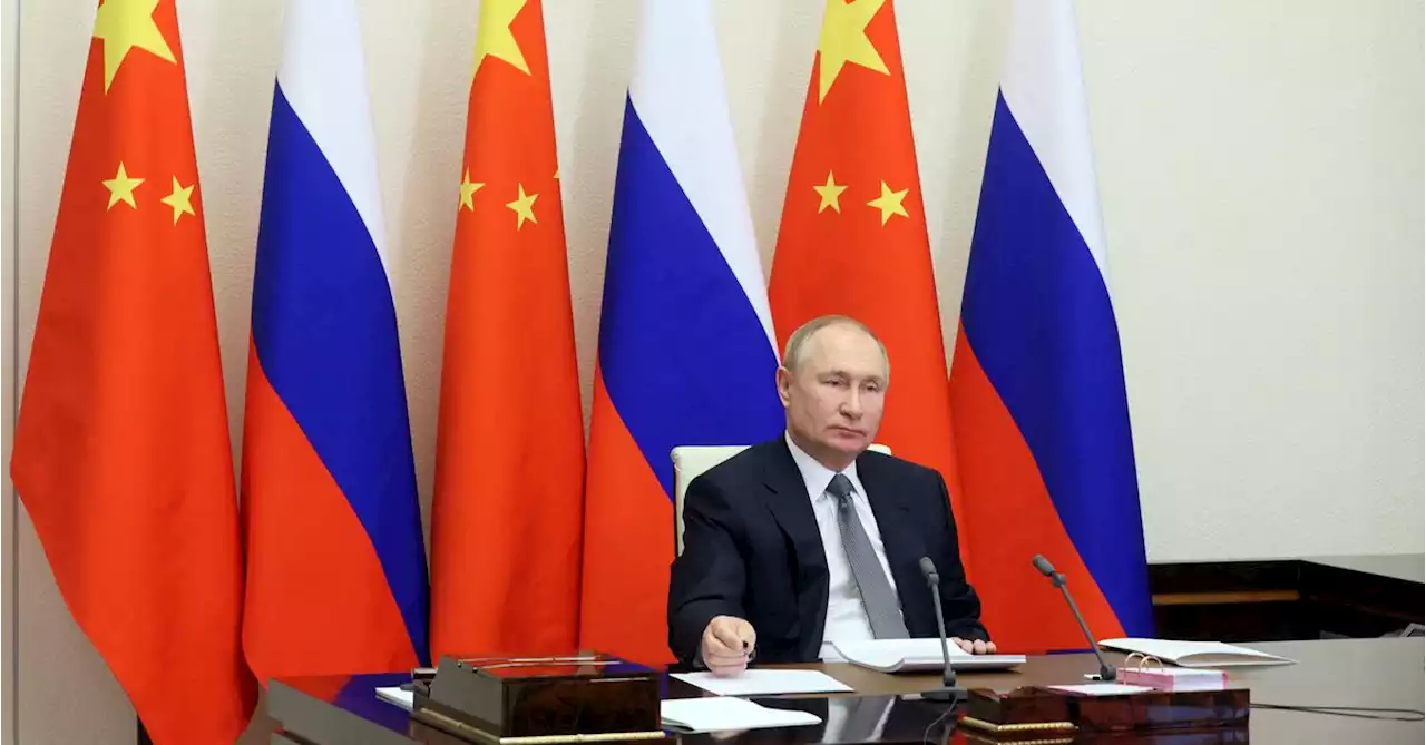 Russia, China agree 30-year gas deal via new pipeline, to settle in euros