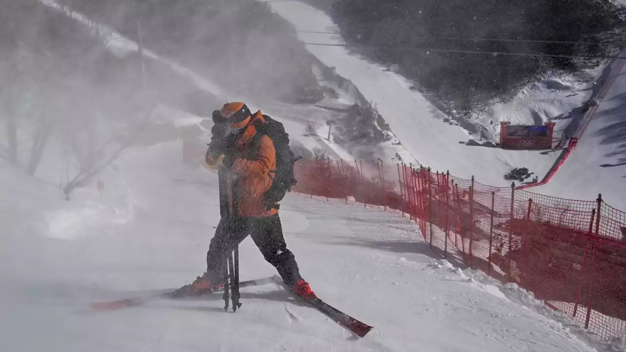 Schwierige Windverhältnisse beim Skispringen, Ski Alpin und Biathlon