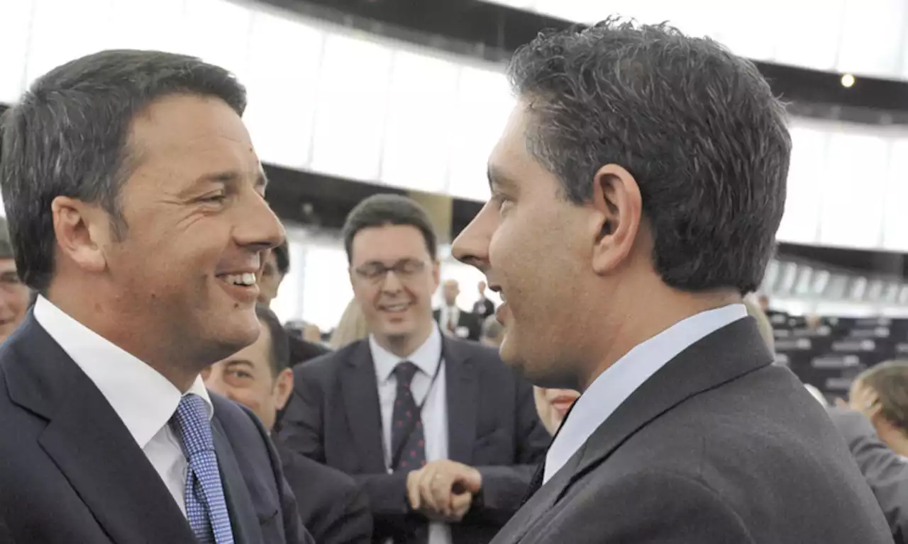 Si chiama 'Italia al centro' la nuova creatura centrista di Renzi e Toti