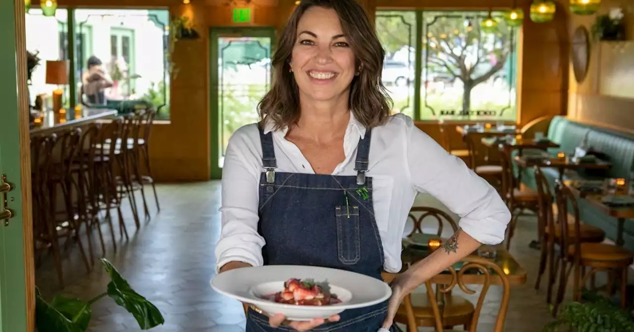 La nueva vida de Deborah de Corral en Miami como chef y dueña de un restaurante