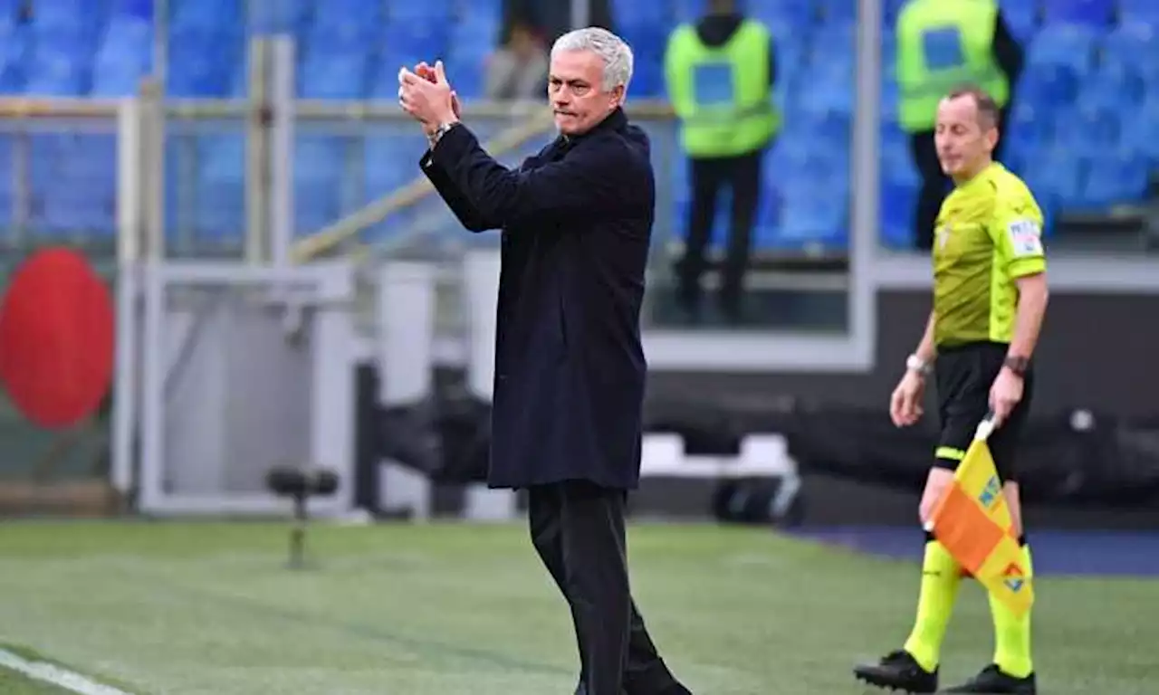 Mourinho attacca: 'Se quello è fallo non è più calcio, è un altro sport! La Roma è piccola agli occhi del potere'