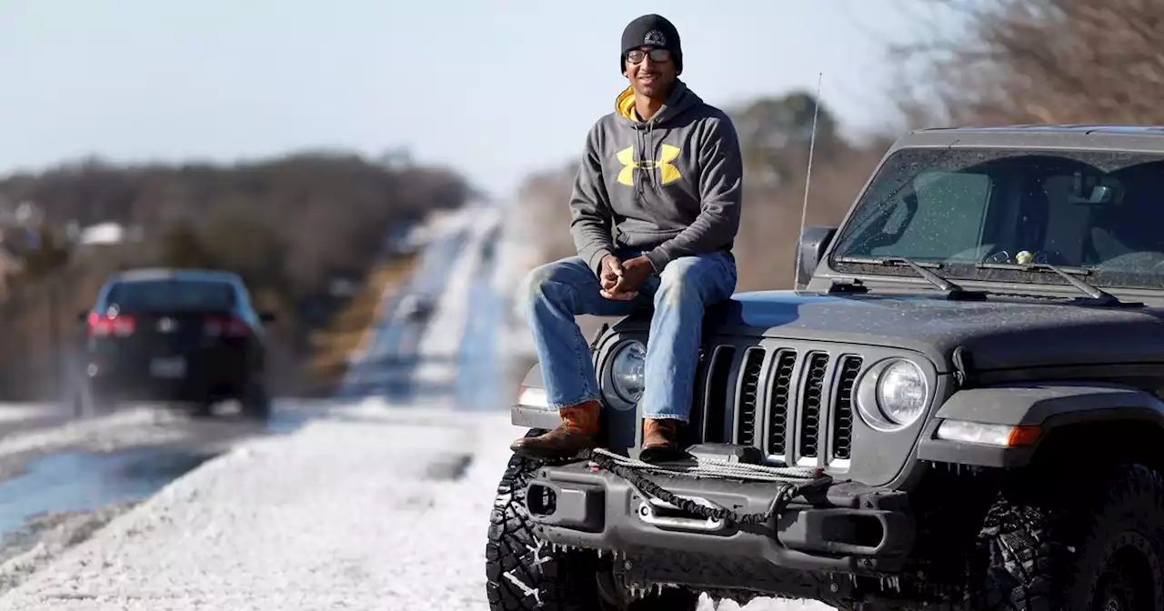 ‘People need help’: Jeep drivers help rescue stranded vehicles from icy North Texas roads