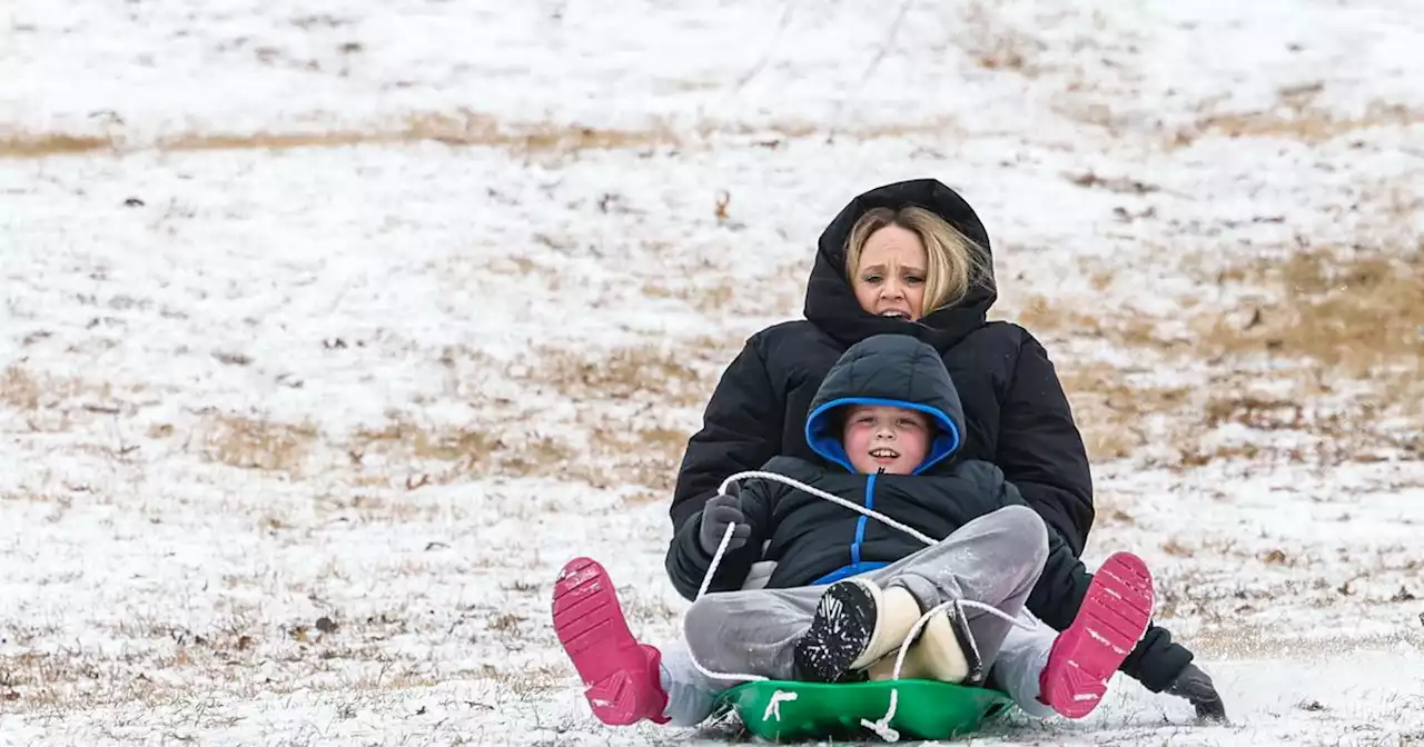 Temperatures reach just above freezing, but not for long in North Texas