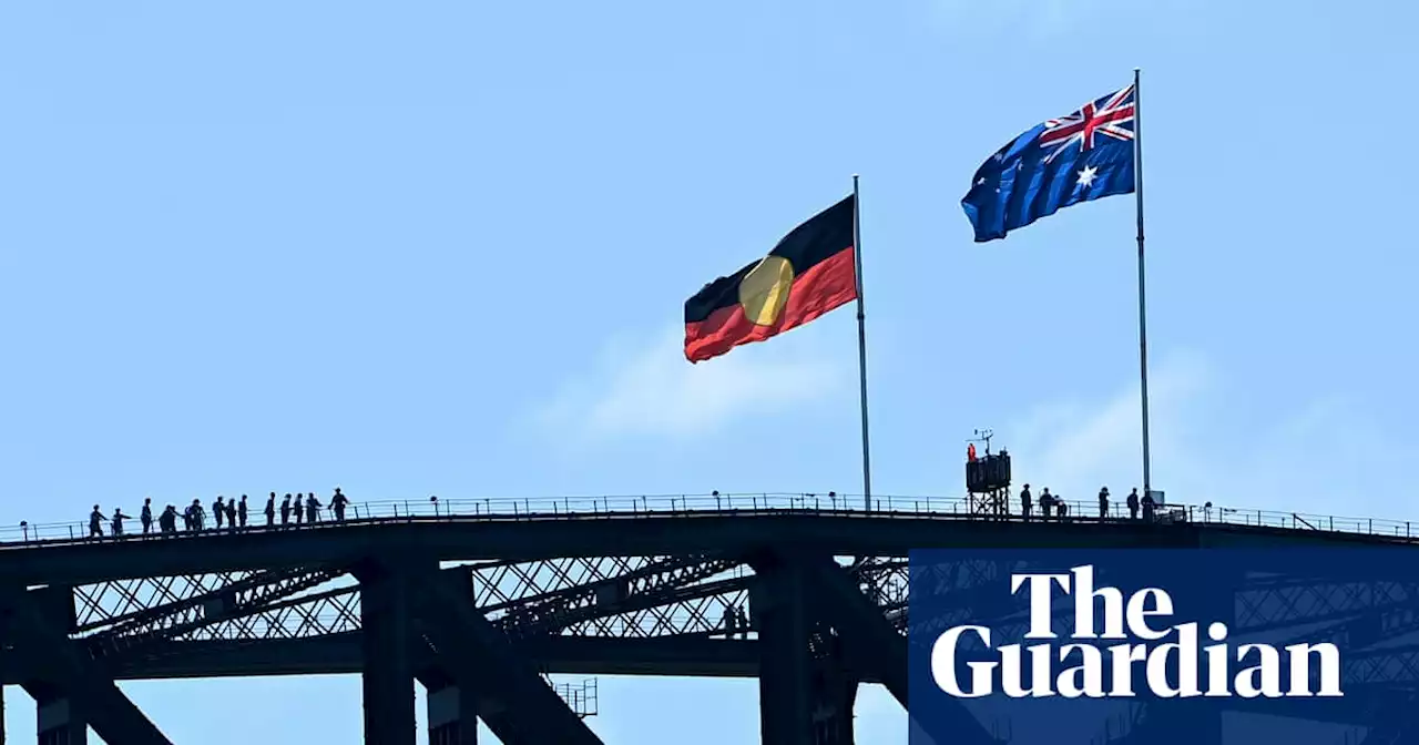 Aboriginal flag to permanently fly above Sydney Harbour Bridge as premier blasts timeframe