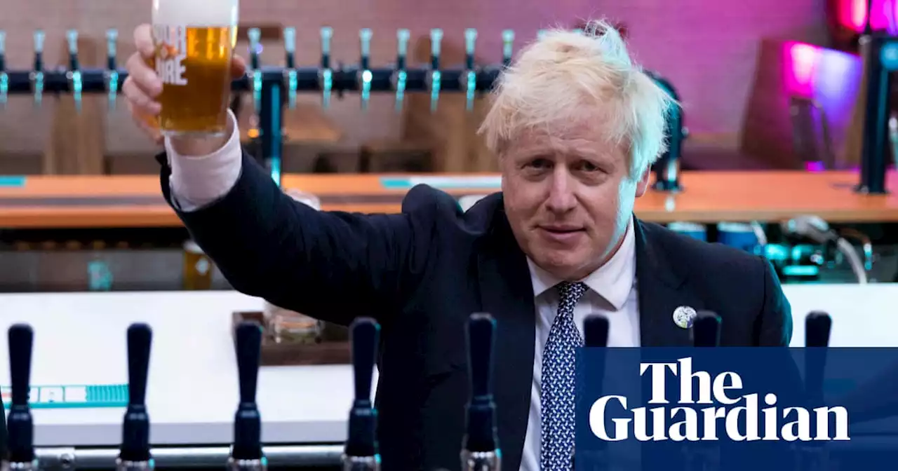 Police have photo of Boris Johnson with beer at lockdown party, say reports