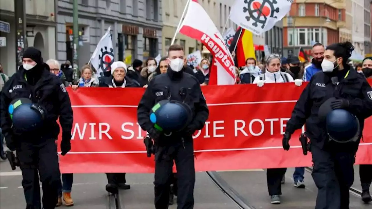 Wenige Hundert demonstrieren gegen Corona-Maßnahmen