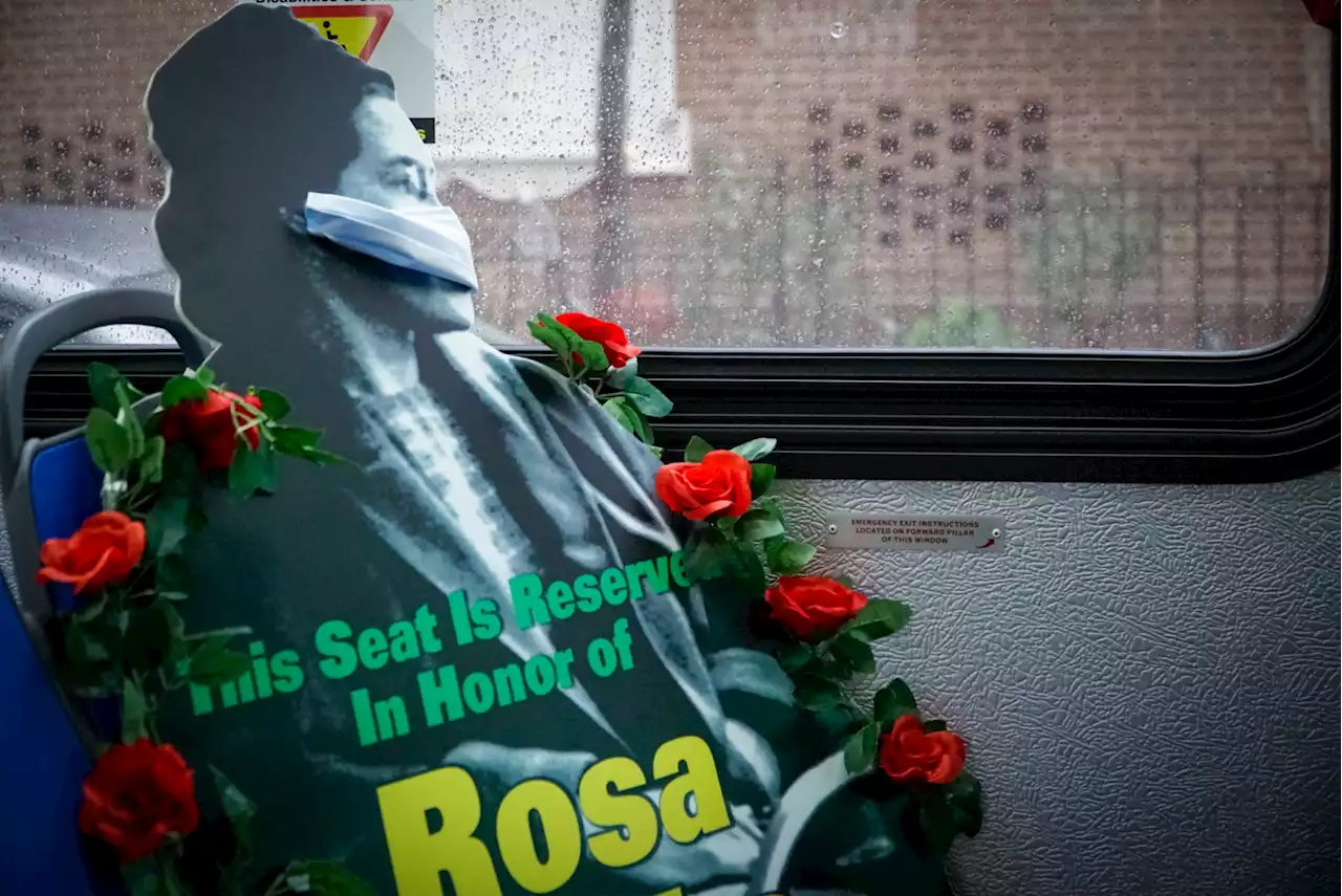 Rosa Parks, Swathed in Roses, Gets a Special Seat on a SEPTA Bus This Month