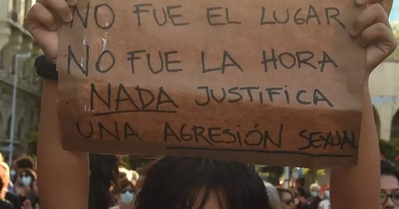 A prisión, hombres acusados de violación en grupo a una mujer